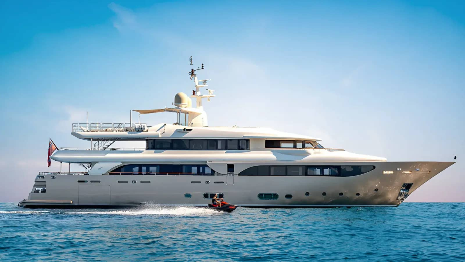 Behike Yacht Charter: Experience Dubai, United Arab Emirates
