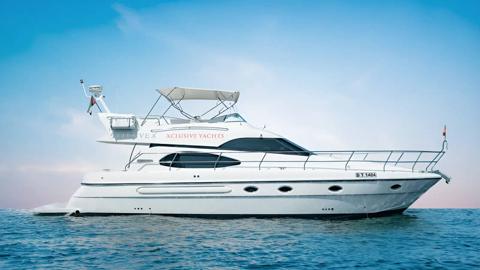 Daphne Yacht Charter: Experience Dubai, United Arab Emirates