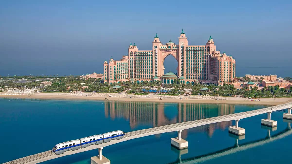 The Palm Monorail: Experience Dubai, United Arab Emirates