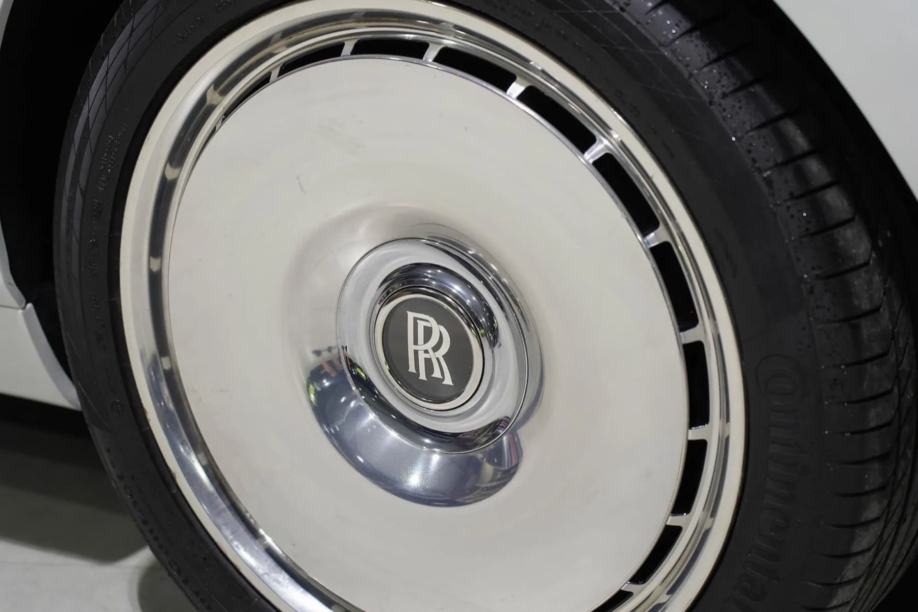 Rolls-Royce Phantom — detail 10