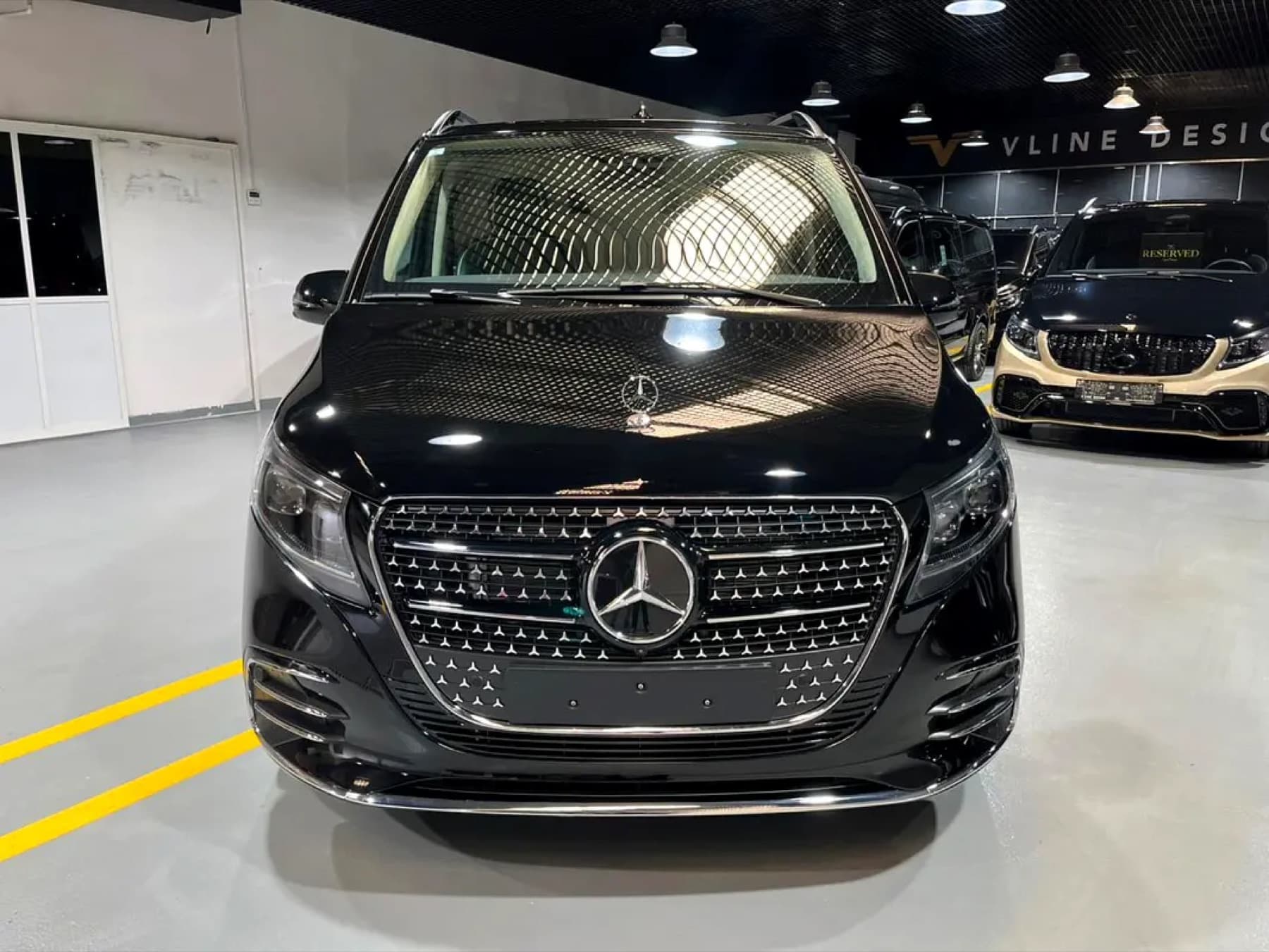 Mercedes-Benz V-Class — detail 2
