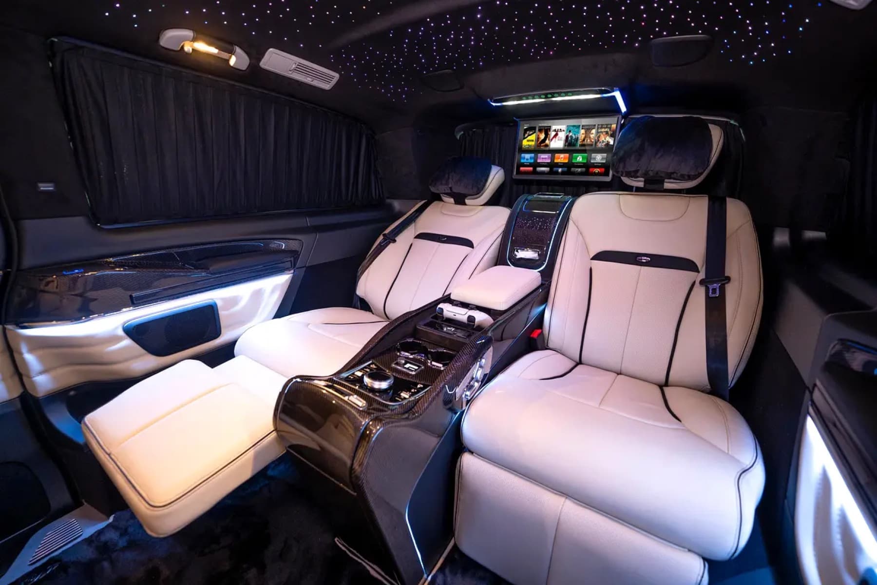 Mercedes-Benz V-Class — detail 7