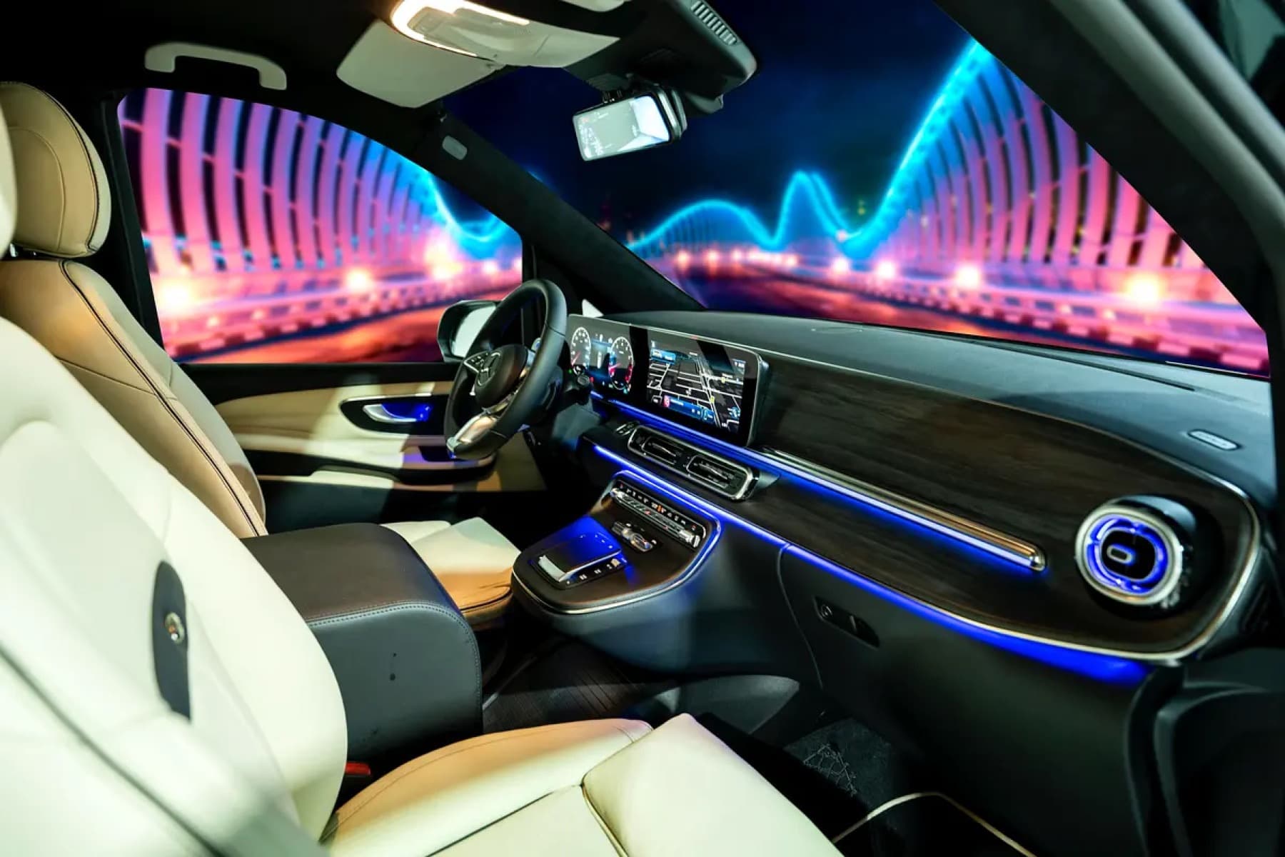 Mercedes-Benz V-Class — detail 10